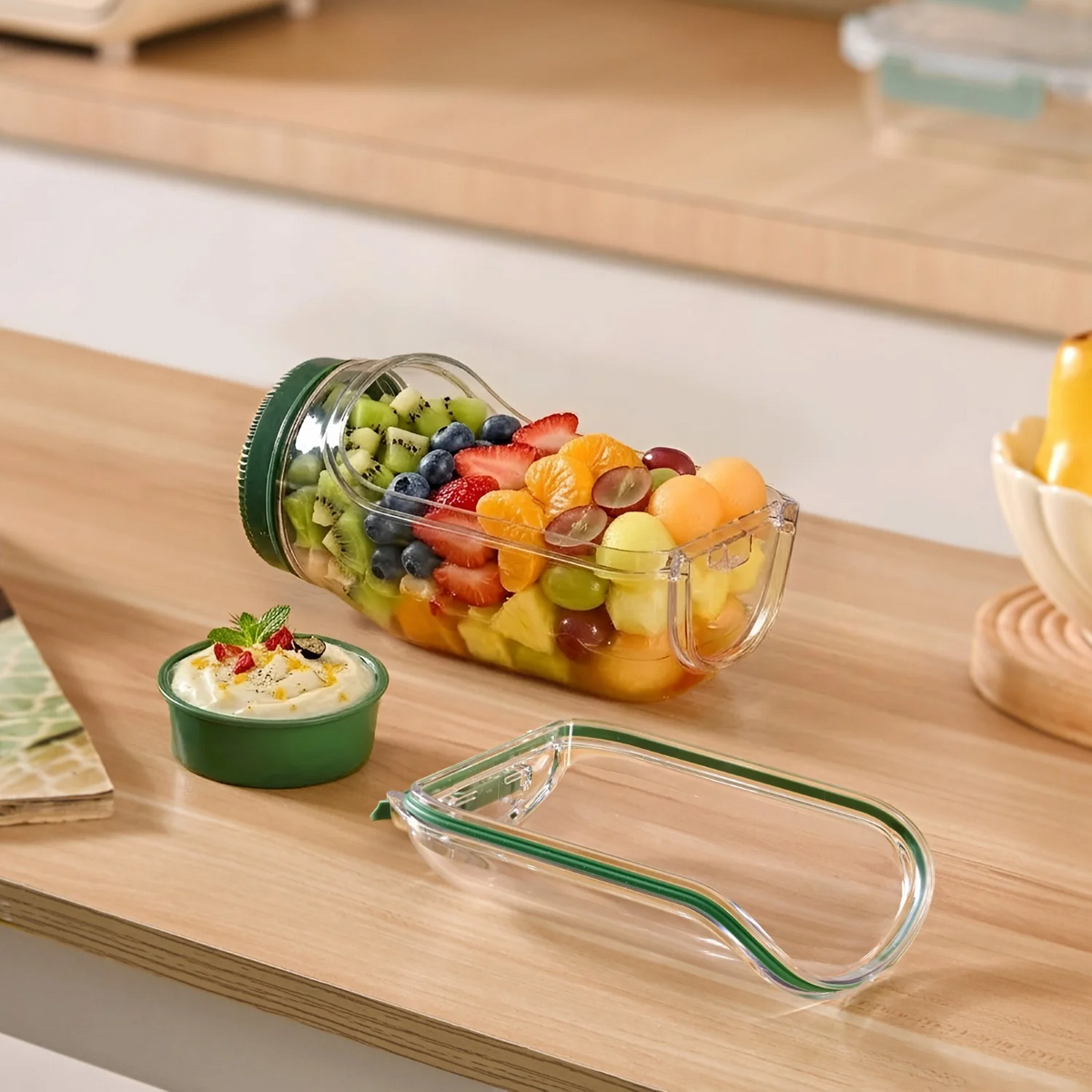 Portable salad jar